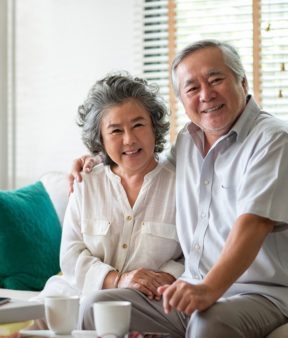 Couple learns dental implant care in Mansfield